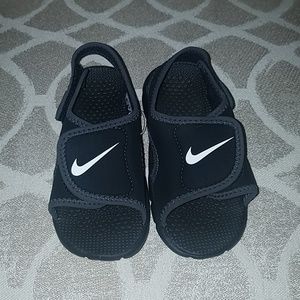 Toddler Nike sandals